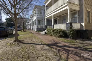 214 W Park Ave W, Savannah, GA 31401 - Photo 49