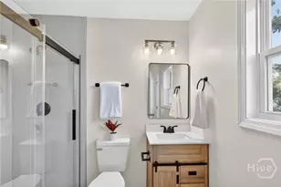 654 E 34th St, Savannah, GA 31401 - Photo 17