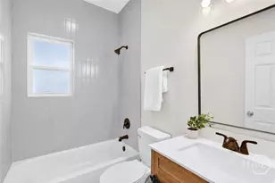 654 E 34th St, Savannah, GA 31401 - Photo 23