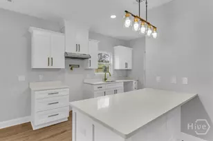 1207 E 71st St, Savannah, GA 31404 - Photo 5