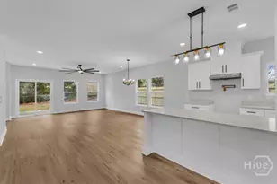 1207 E 71st St, Savannah, GA 31404 - Photo 3