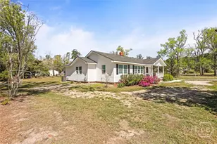 88 Magnolia St, Richmond Hill, GA 31324 - Photo 3