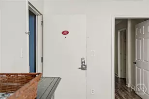 110 Barnard St, Savannah, GA 31401 - Photo 35