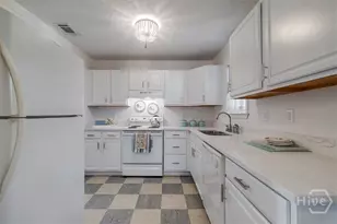 524 Nicoll St, Savannah, GA 31401 - Photo 43
