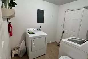 657 Maxwell St, Hinesville, GA 31313 - Photo 13