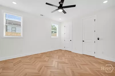 904 E 33rd Street, Savannah, GA 31401 - Photo 29