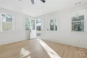 1230 E Anderson St, Savannah, GA 31404 - Photo 11