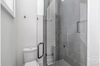 218 W 43rd Street, Savannah, GA 31401 - Photo 21