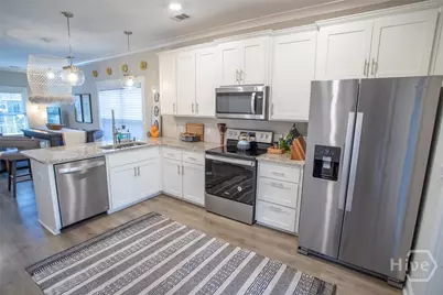 1320 E 40th Street, Savannah, GA 31404 - Photo 11