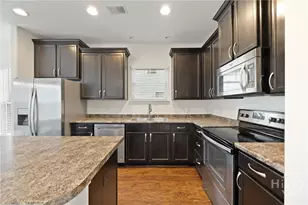 203 Lakepointe Dr, Savannah, GA 31407 - Photo 13