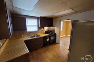 127 Laurel St, Richmond Hill, GA 31324 - Photo 5