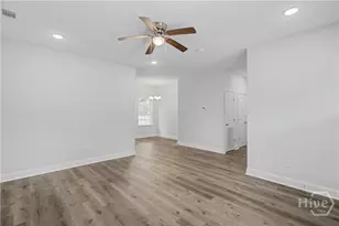 205 Bagley Ave, Hinesville, GA 31313 - Photo 3
