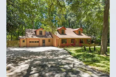 9 W Coquena Circle, Savannah, GA 31410 - Photo 1