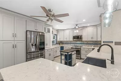 9 W Coquena Circle, Savannah, GA 31410 - Photo 9