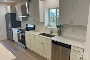1510 E 49th St, Savannah, GA 31404 - Photo 11