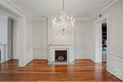 221 E Charlton Street, Savannah, GA 31401 - Photo 21