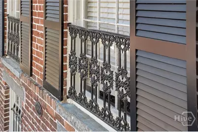 221 E Charlton Street, Savannah, GA 31401 - Photo 15