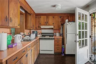 221 E Charlton St, Savannah, GA 31401 - Photo 35