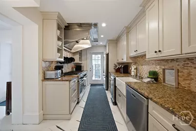 512 Tattnall Street, Savannah, GA 31401 - Photo 15