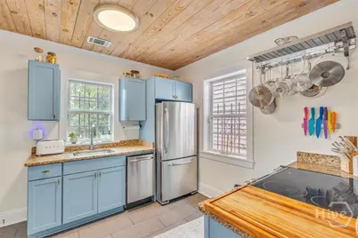 531 E 31st Street, Savannah, GA 31401 - Photo 13