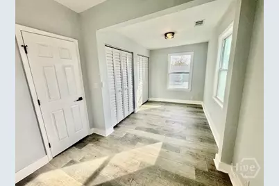 1137 E Gwinnett Street, Savannah, GA 31404 - Photo 9