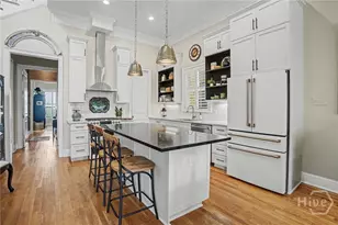 406 E Park Ave, Savannah, GA 31401 - Photo 21