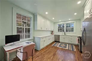 625 E 46th St, Savannah, GA 31405 - Photo 7