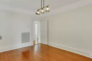 923 E Park Ave, Savannah, GA 31401 - Photo 9