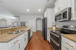 145 Jacobs Cir, Richmond Hill, GA 31324 - Photo 13