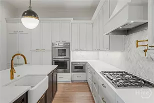 454 Geo Meyer Ave, Savannah, GA 31401 - Photo 13