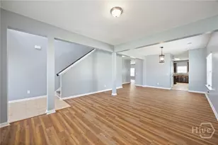 189 Savannah Ln, Richmond Hill, GA 31324 - Photo 9