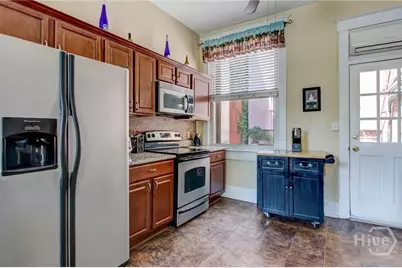 132 E Oglethorpe Avenue, Savannah, GA 31401 - Photo 17