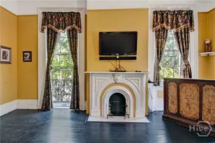 132 E Oglethorpe Ave, Savannah, GA 31401 - Photo 11