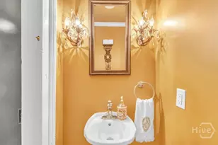 528 E Jones St, Savannah, GA 31401 - Photo 29