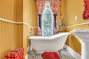 528 E Jones St, Savannah, GA 31401 - Photo 47