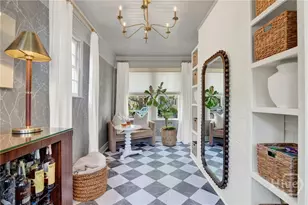 208 E 48th St, Savannah, GA 31405 - Photo 9