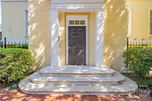 340 W Jones St, Savannah, GA 31401 - Photo 3