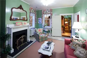 11 W Jones St, Savannah, GA 31401 - Photo 27
