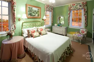 11 W Jones St, Savannah, GA 31401 - Photo 29