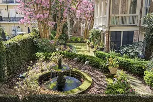 11 W Jones St, Savannah, GA 31401 - Photo 25