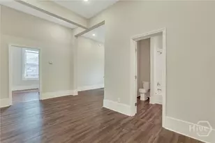 309 W 33rd St, Savannah, GA 31401 - Photo 13