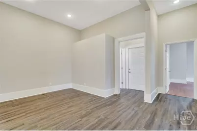 309 W 33rd Street, Savannah, GA 31401 - Photo 7