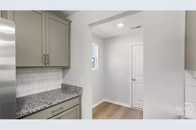 240 Mage Street, Savannah, GA 31302 - Photo 37