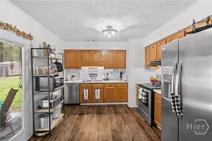 373 Sandpiper Rd, Richmond Hill, GA 31324 - Photo 11