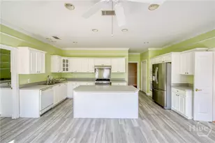 308 Bradley Point Rd, Savannah, GA 31410 - Photo 23