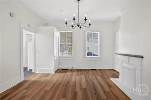 22 E 37th St, Savannah, GA 31401 - Photo 9