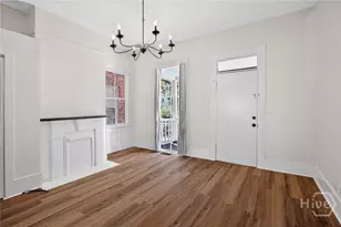 22 E 37th St, Savannah, GA 31401 - Photo 7