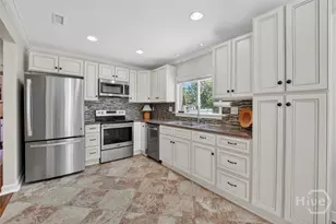 312 E 58th St, Savannah, GA 31405 - Photo 15