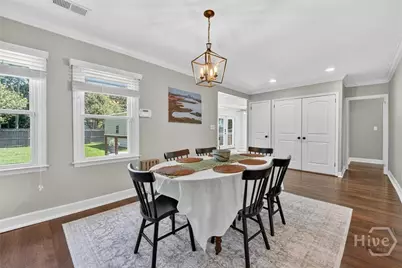 312 E 58th Street, Savannah, GA 31405 - Photo 13