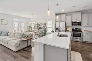 242 Flagler Dr, Savannah, GA 31419 - Photo 7